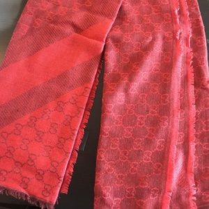 Gucci classic red wool scarf