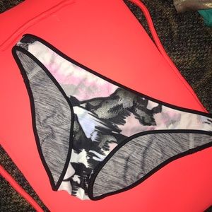 Lululemon reversible swimsuit bottom