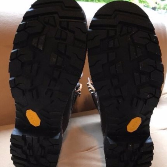 Danner Quarry Alloy Toe Men's Size 11 Leather NEW! - Picture 5 of 5