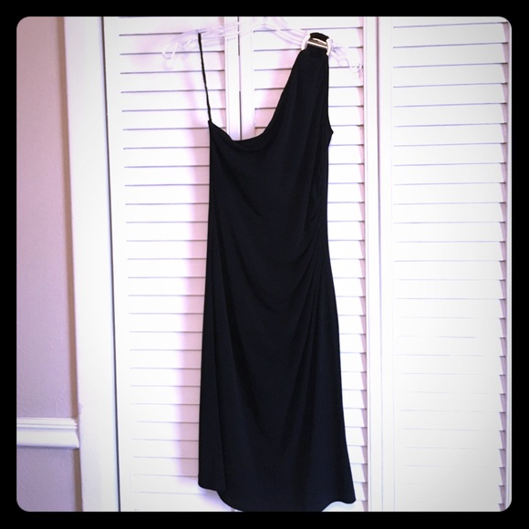 One shoulder, Little Black Dress! - Picture 1 of 2