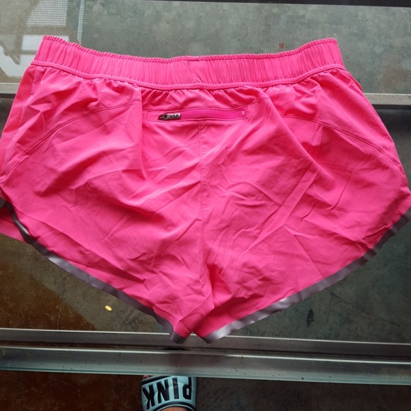 VS hot pink run shorts - Picture 3 of 6
