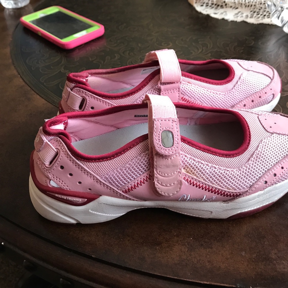 Tony Little Cheeks Fit Body pink tennis shoes