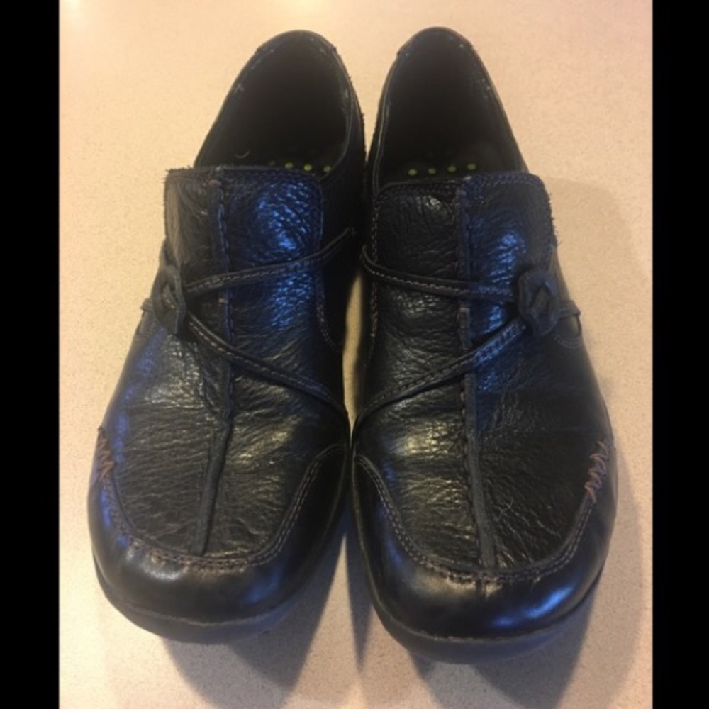 Clarks Wave Walk Slip-on Shoes