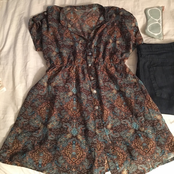 Dresses & Skirts - Paisley printed shirt dress