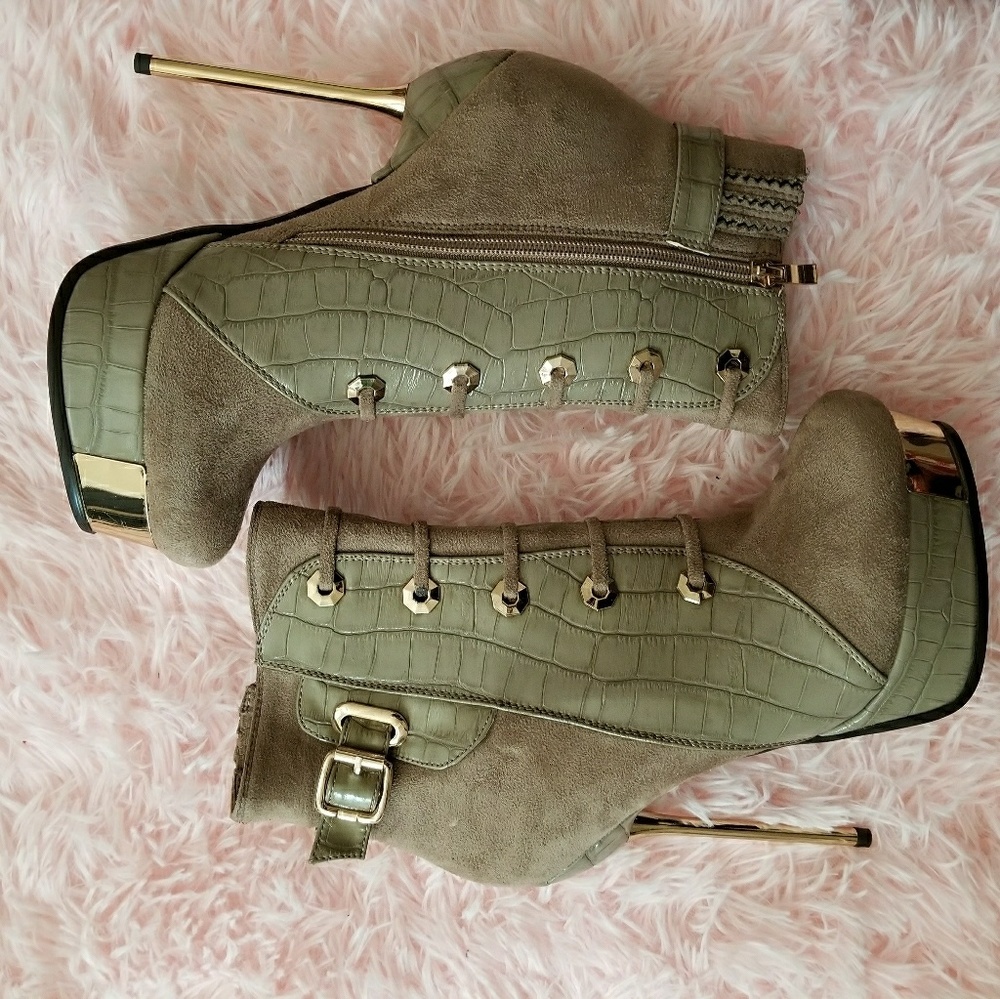 Lui Chung Tan/Beige and Gold Boots