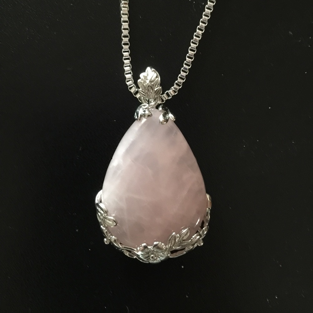 Genuine Rose Quartz Pendant w/flower silver design - Picture 1 of 2