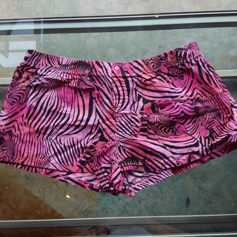 Zebra sleep shorts