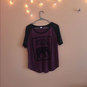 Good Vibes graphic tee