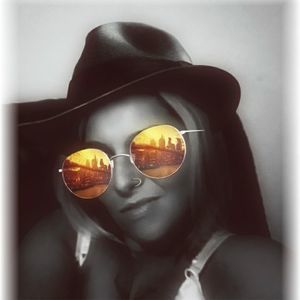 Meet your Posher, Alana