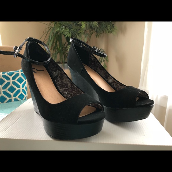 💞 Nw Black velvet shoes With high platform - Picture 2 of 7