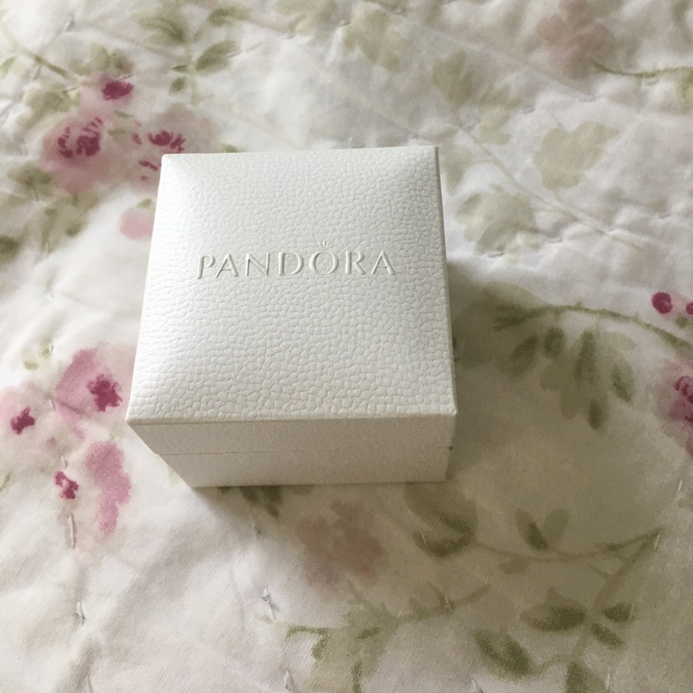 Pandora ring box