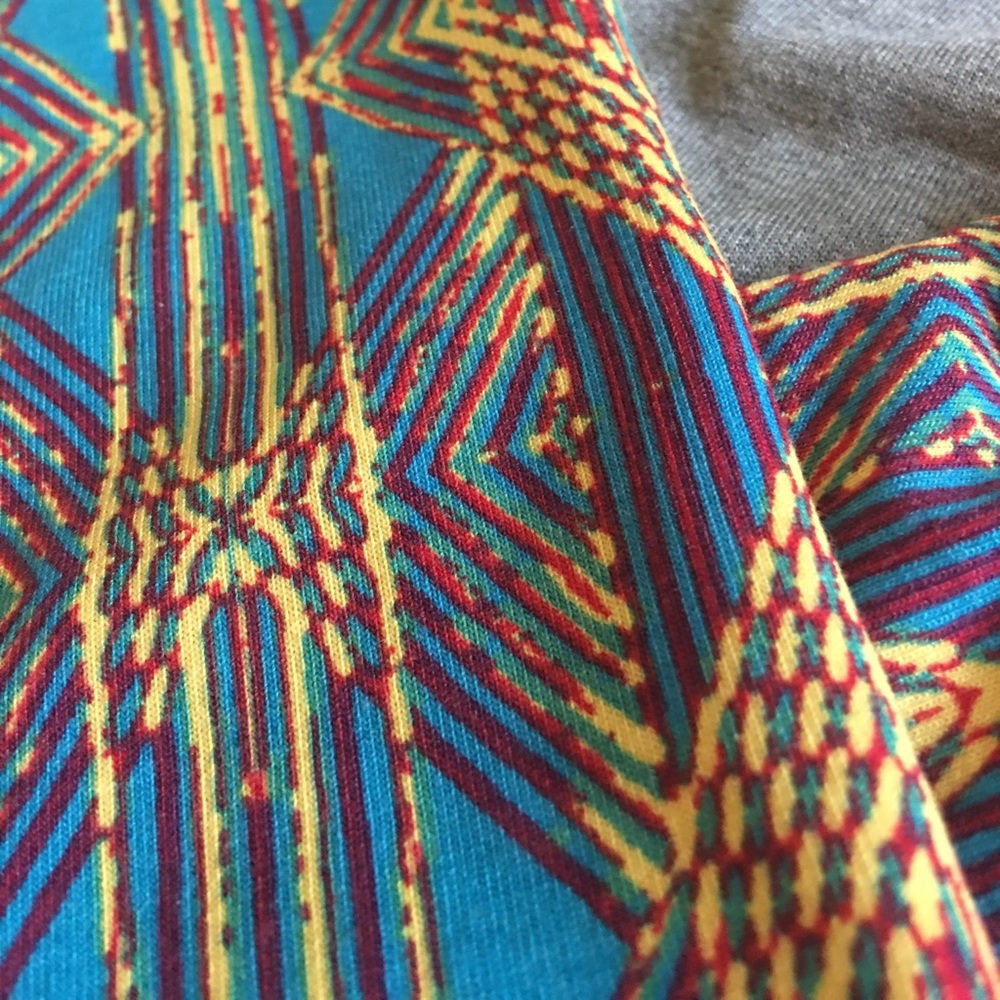 Lularoe S Randy! - Picture 2 of 4