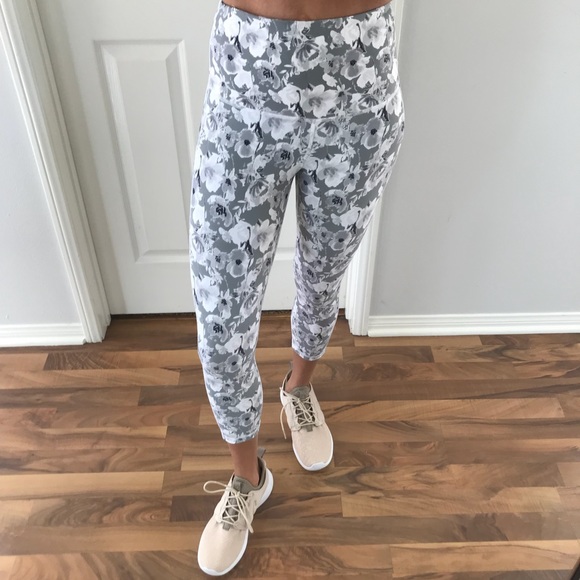 NOT AVAILABLEEE - Picture 4 of 8