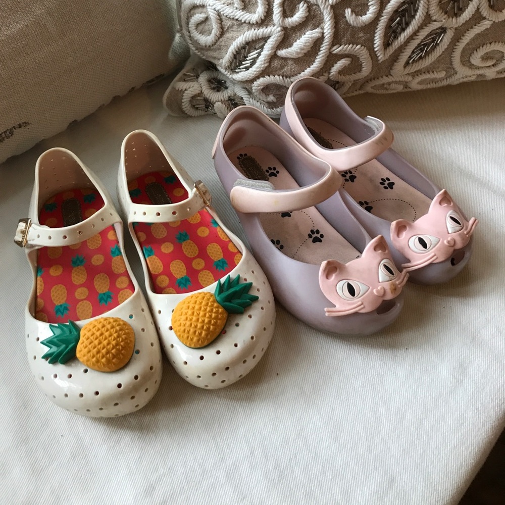 Bundle of size 10 mini Melissa's.