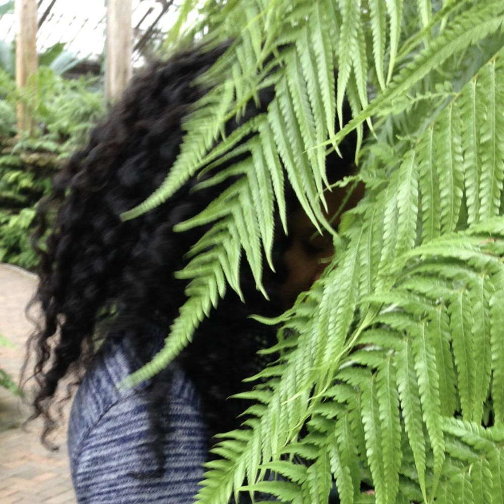 Meet your Posher, Simone