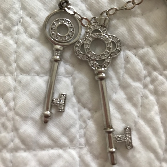 Key charms - Picture 3 of 3