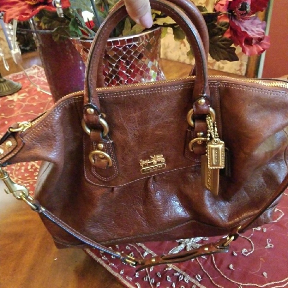 Authentic  Coach satchel