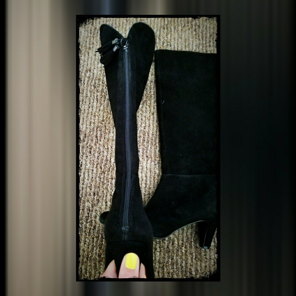 Calf/Knee High Boots w/ Heel - Picture 2 of 4