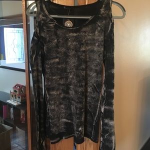 T party off shoulder top! So cute!