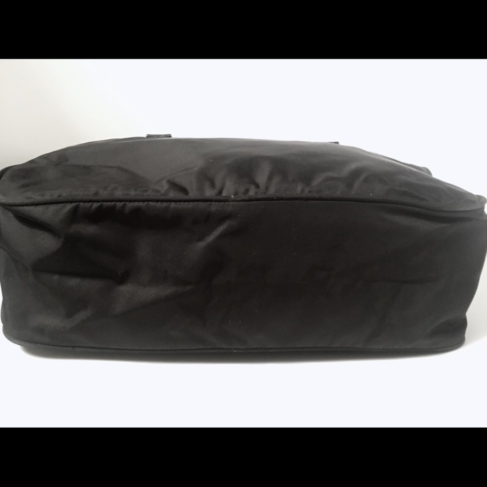 Black Nylon Prada handbag - Picture 5 of 8