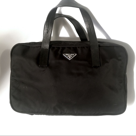 Black Nylon Prada handbag - Picture 2 of 8