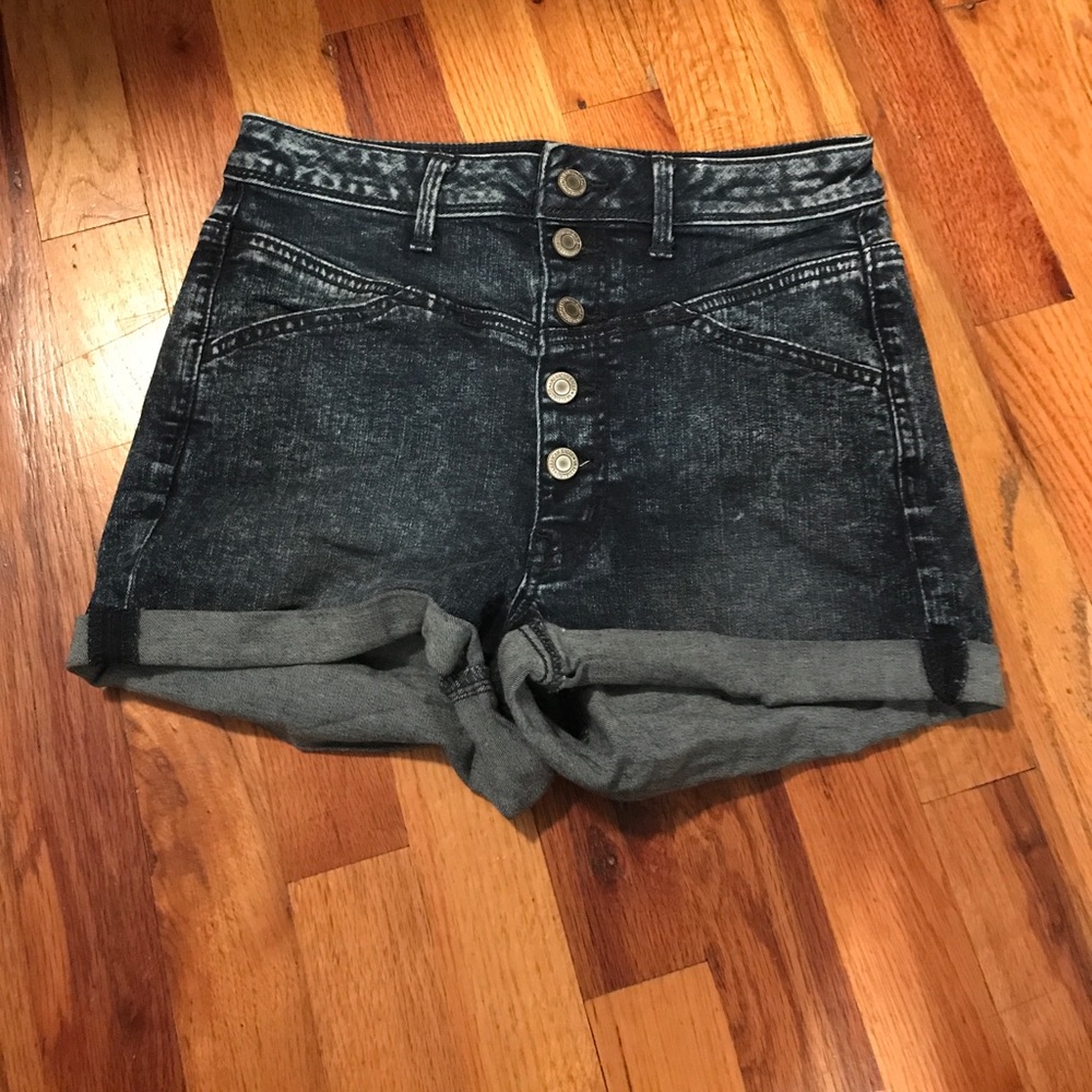High wasted jean shorts