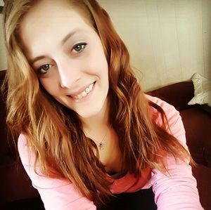 Meet your Posher, Carrie