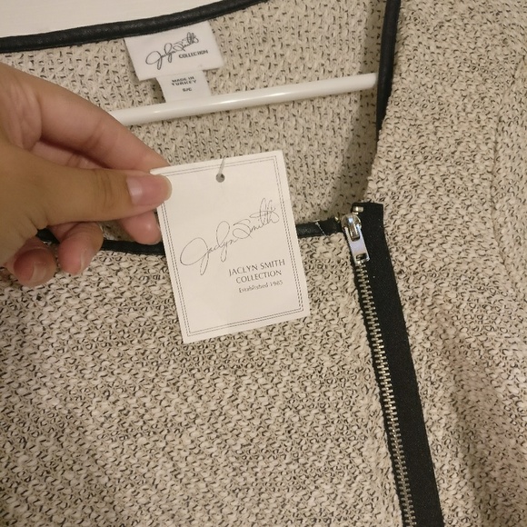 Never Worn Jaclyn Smith Collection Blazer - Picture 3 of 3