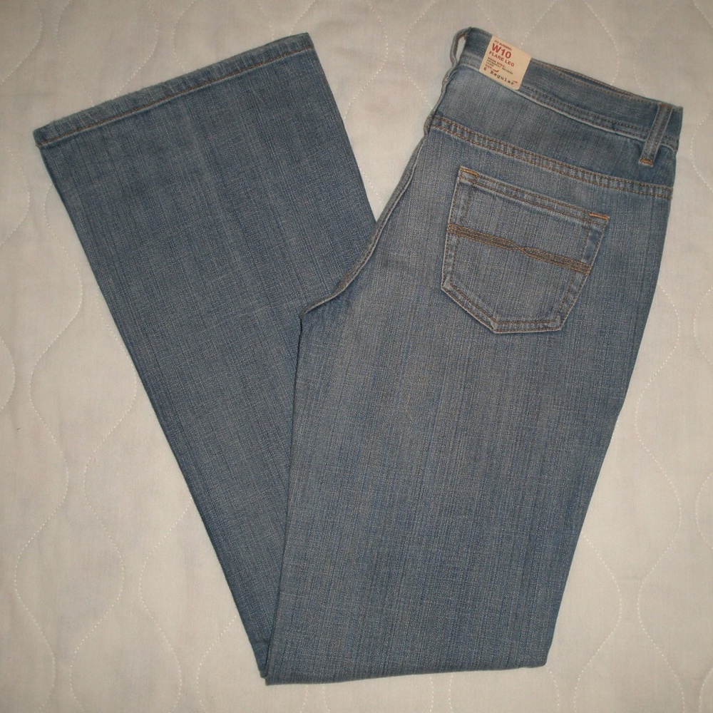 NWT X2 Express W10 Flare Leg Jeans 6 R