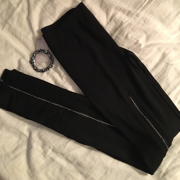 Capelli of New York Pants - ⬇️ NWOT black leggings with rhinestone zippers