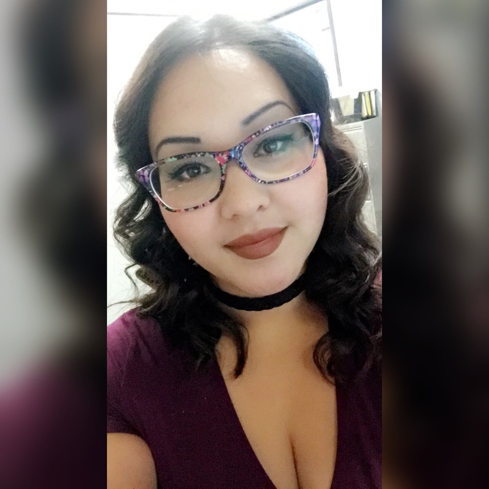 Meet your Posher, Marivel