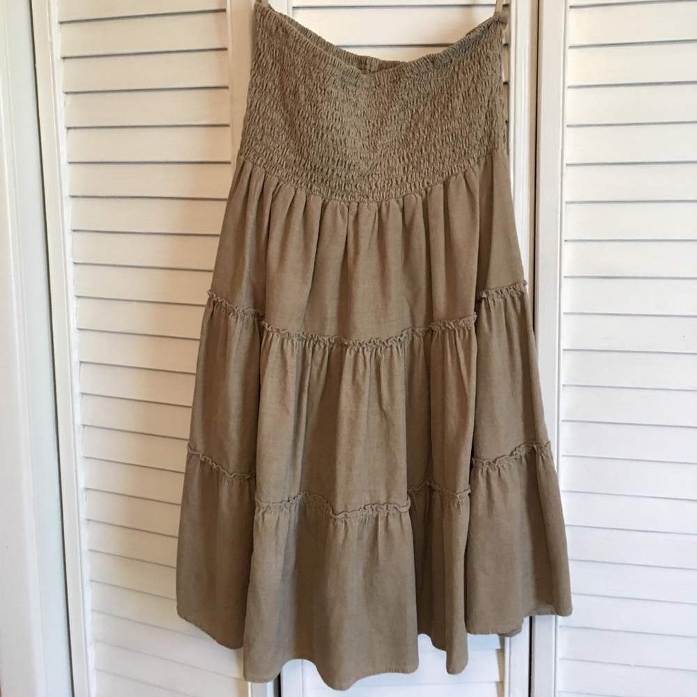 Wet Seal Skirt, Corduroy style, Khaki color