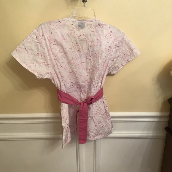 5 super cute scrub tops! - Picture 7 of 7
