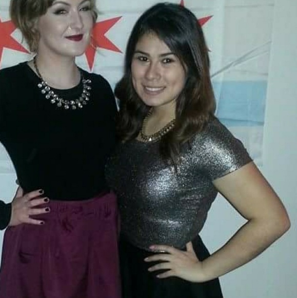 Worn ONCE metallic finish F21 crop top - Picture 4 of 4