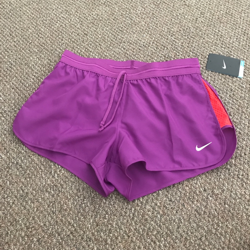 New DRI-FIT NIKE 🏃 Running Short purple red sz M - Picture 1 of 8