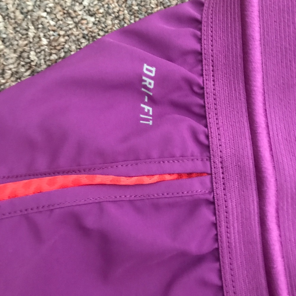 New DRI-FIT NIKE 🏃 Running Short purple red sz M - Picture 4 of 8