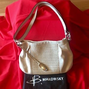 🌻B Makowsky soft tan leather shoulder bag