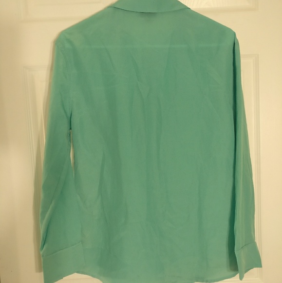 Long sleeve button down XS - Picture 3 of 3