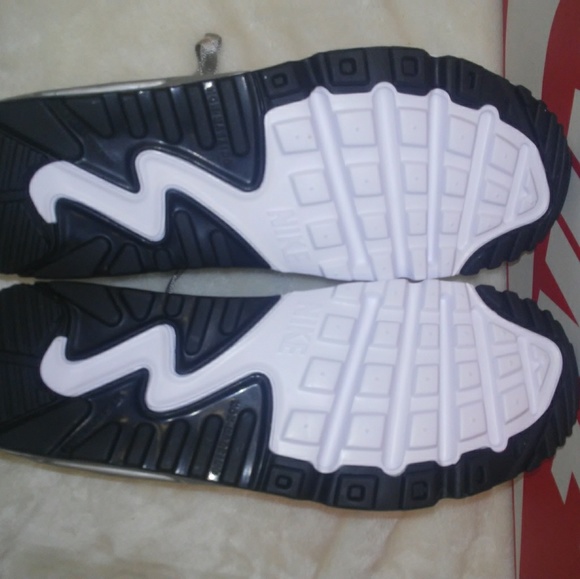 Women's/Girls Nike Air Max 90 Sz 7y/8.5w - Picture 7 of 8