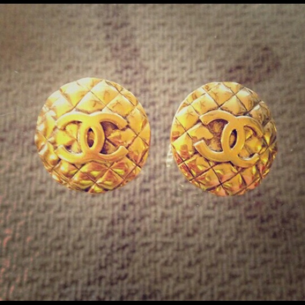 Large chanel quilt chanel earrings