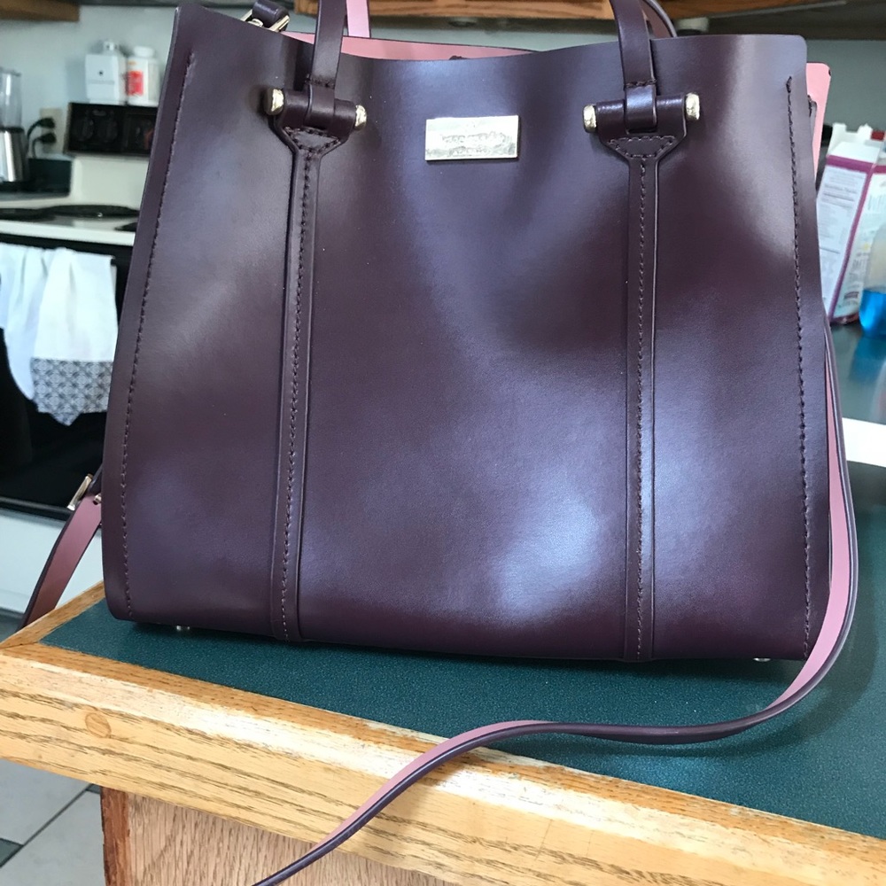 Beautiful Kate Spade Purse in excellent condition!
