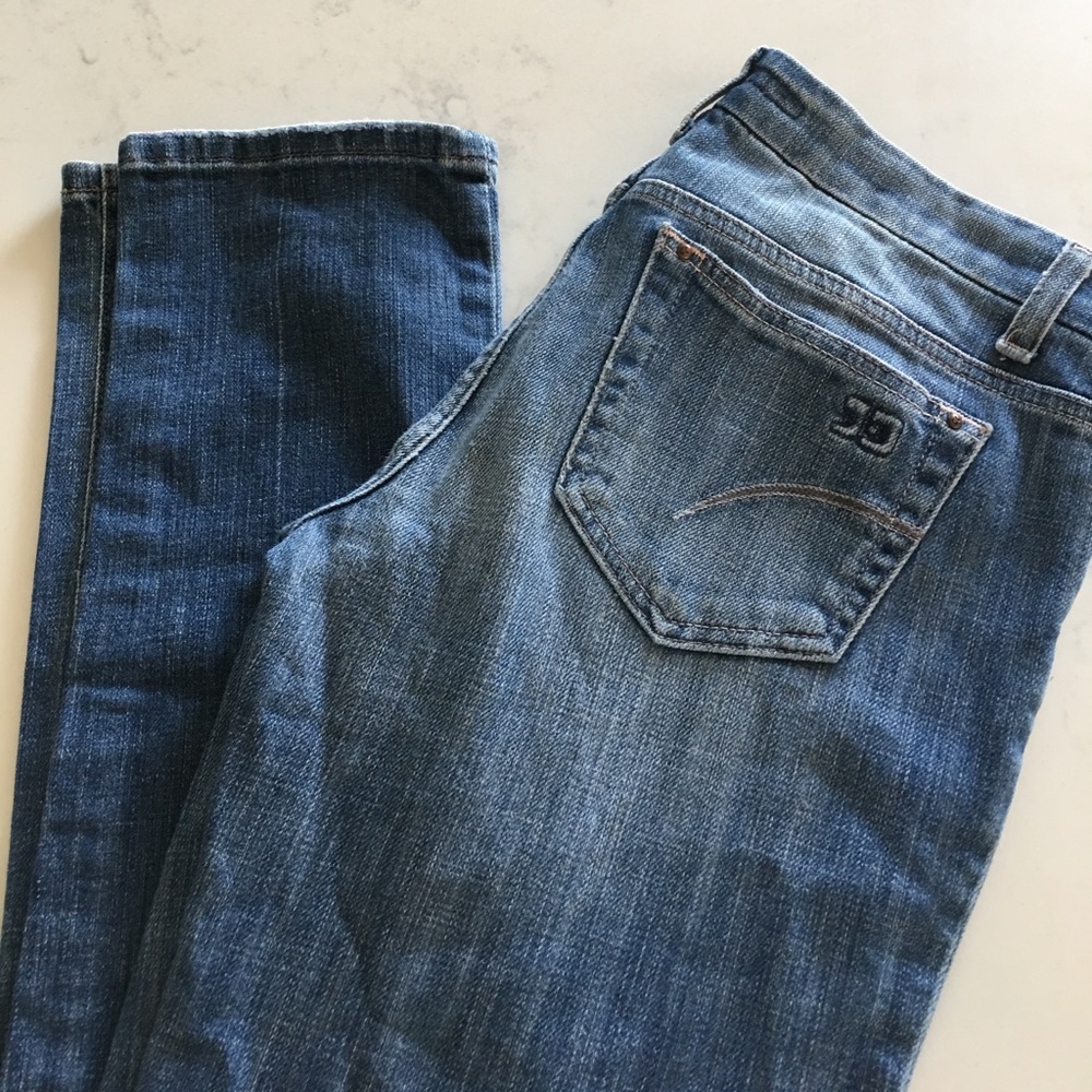 Designer Joe’s cigarette style medium blue jeans