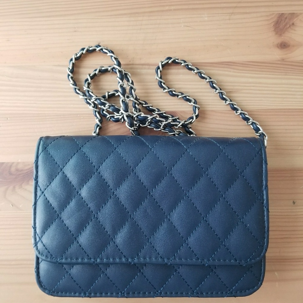 Blue quilted crossbody
