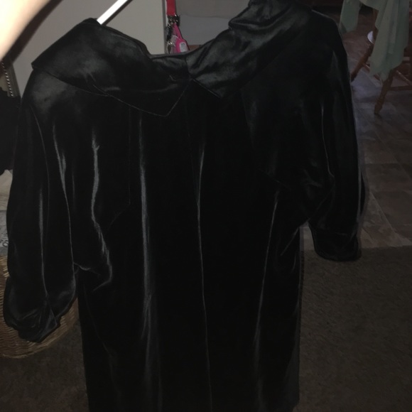 Lilli diamond of California black velvet coat - Picture 4 of 4