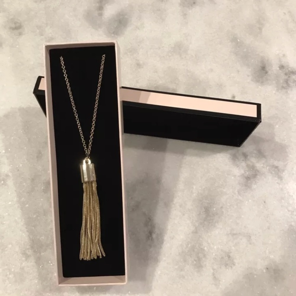 VS Tassel Necklace NIB
