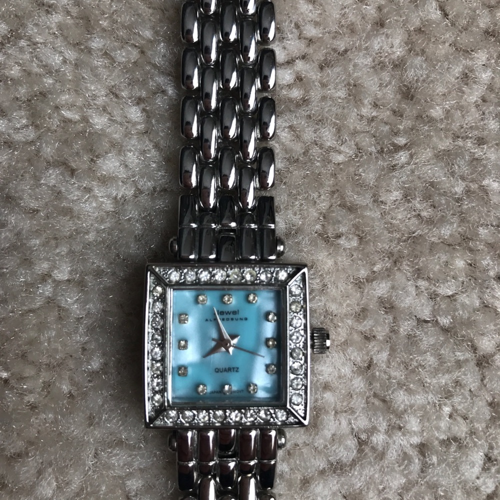 Watch - Picture 2 of 3