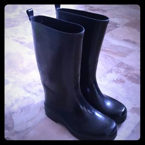 Rain boots
