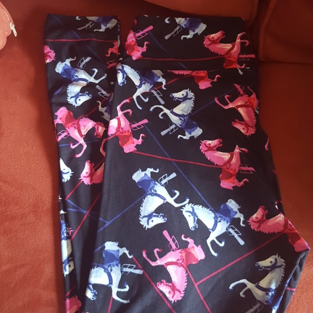 LULAROE CAROUSEL LEGGINGS