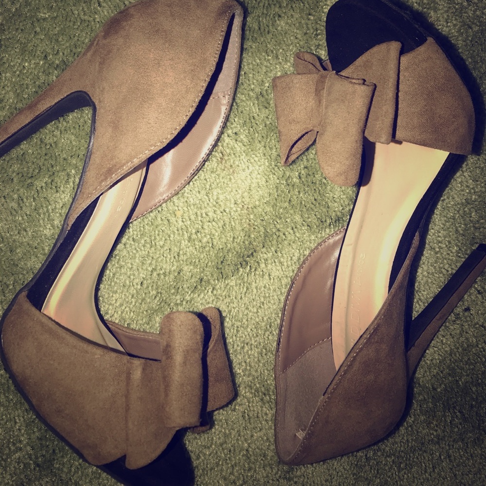 Classy heels💫. In good condition.
