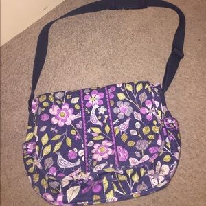 VERA BRADLEY LARGE MESSENGER TOTE